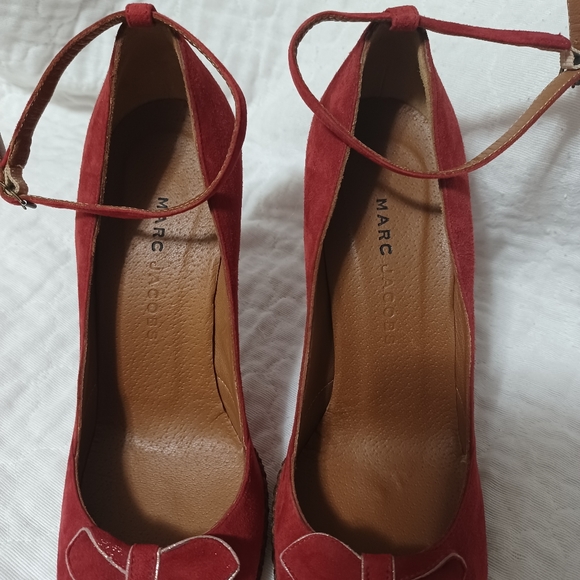Marc Jacobs Scarlet Bow Heels - Picture 7 of 8